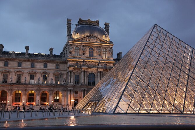 Louvre Museum Masterpieces Tour with Reserved Entry